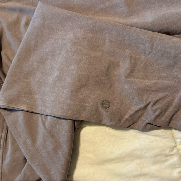 Lululemon leggings, size 10. - Picture 5 of 5